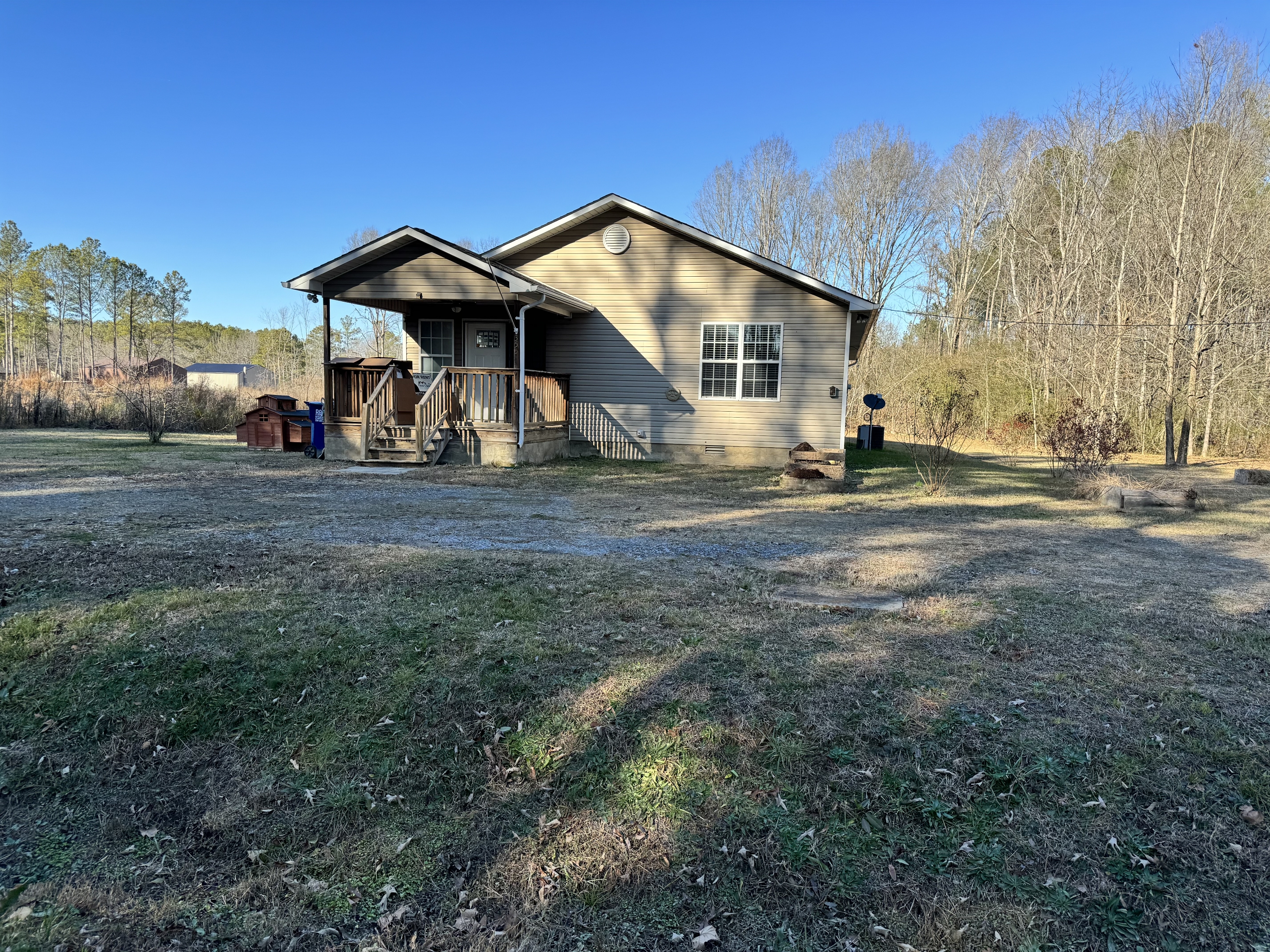 355 Hamer Rd, 1